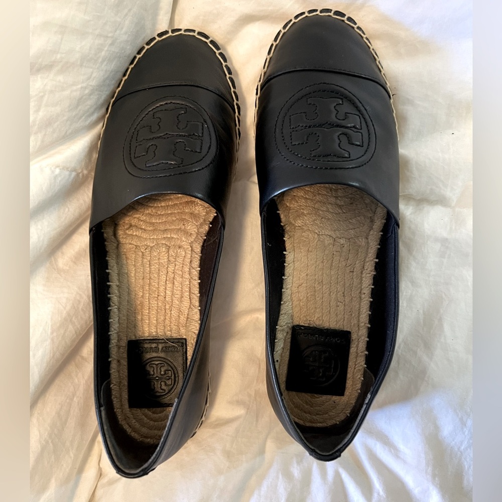 New Tory Burch black leather size 7 espadrilles without box